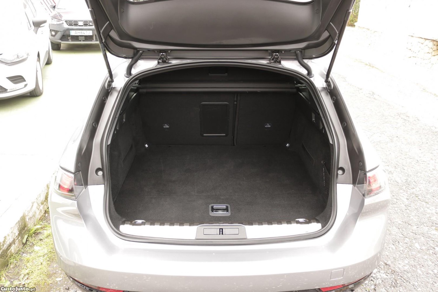 Peugeot 508 SW 1.6 Hybrid Allure Pack e-EAT8 225cv — fotografia 42