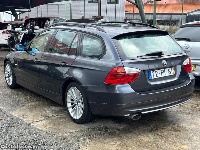 BMW 320 D TOURING — fotografia 11