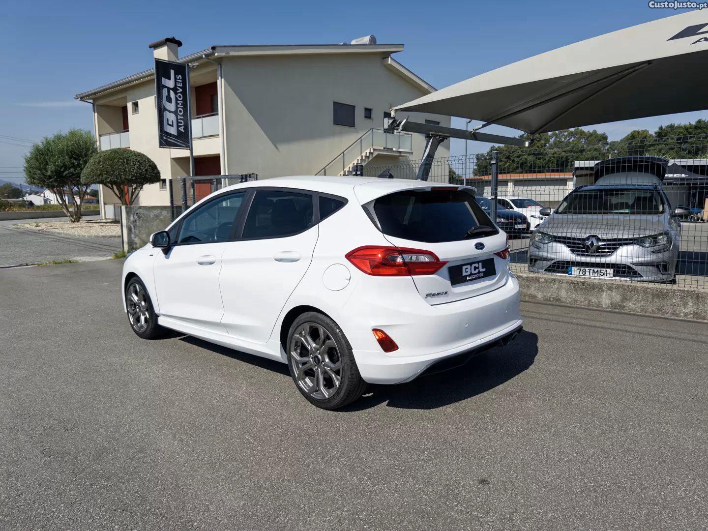 Ford Fiesta 1.0 ecoboost s&s st-line — fotografia 20