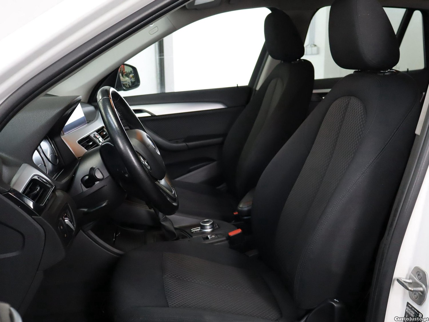 BMW X1 25 e xDrive — fotografia 15