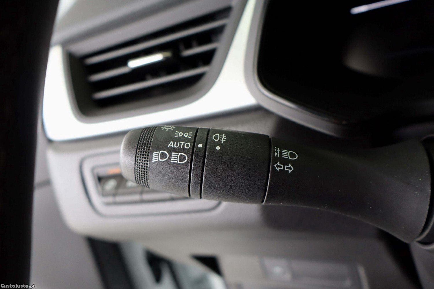 Renault Captur 1.0 TCe Evolution Bi-Fuel — fotografia 14