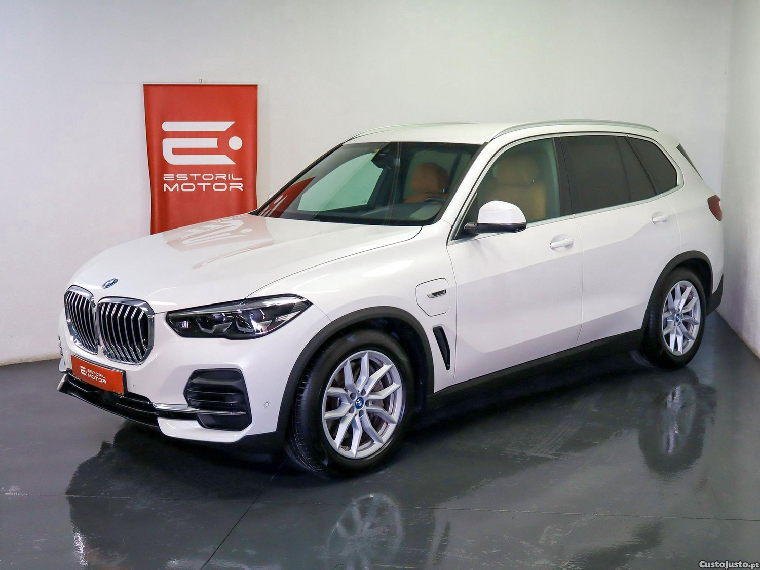 BMW X5 45 e xDrive — fotografia 30