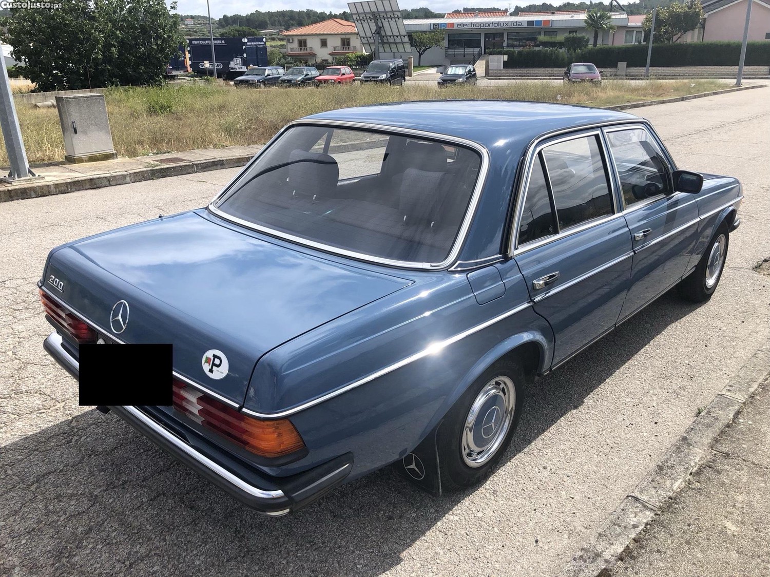 Mercedes-Benz 200 Gasolina w123 — fotografia 11