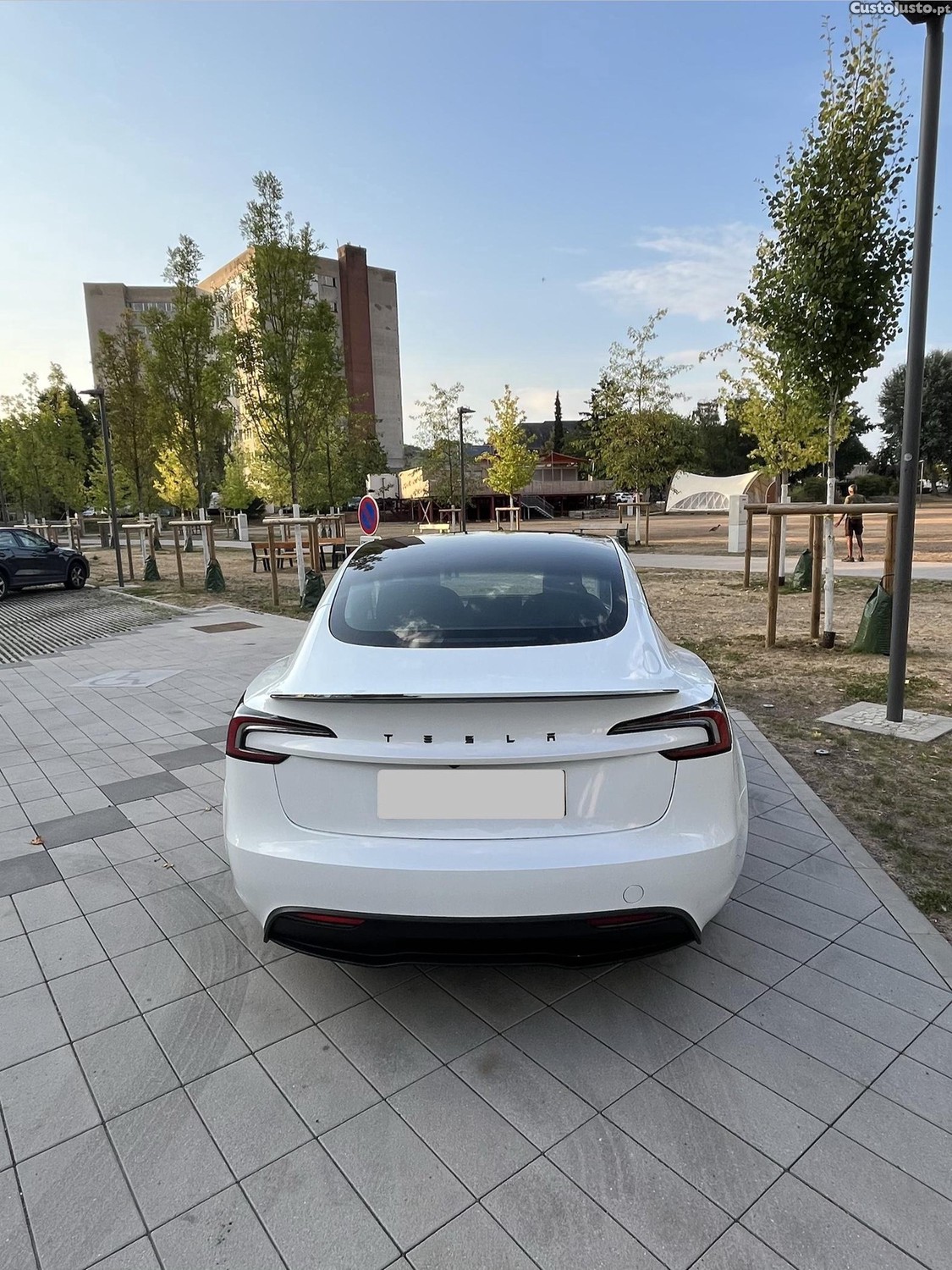 Tesla Model 3 Premium tração traseira — fotografia 5