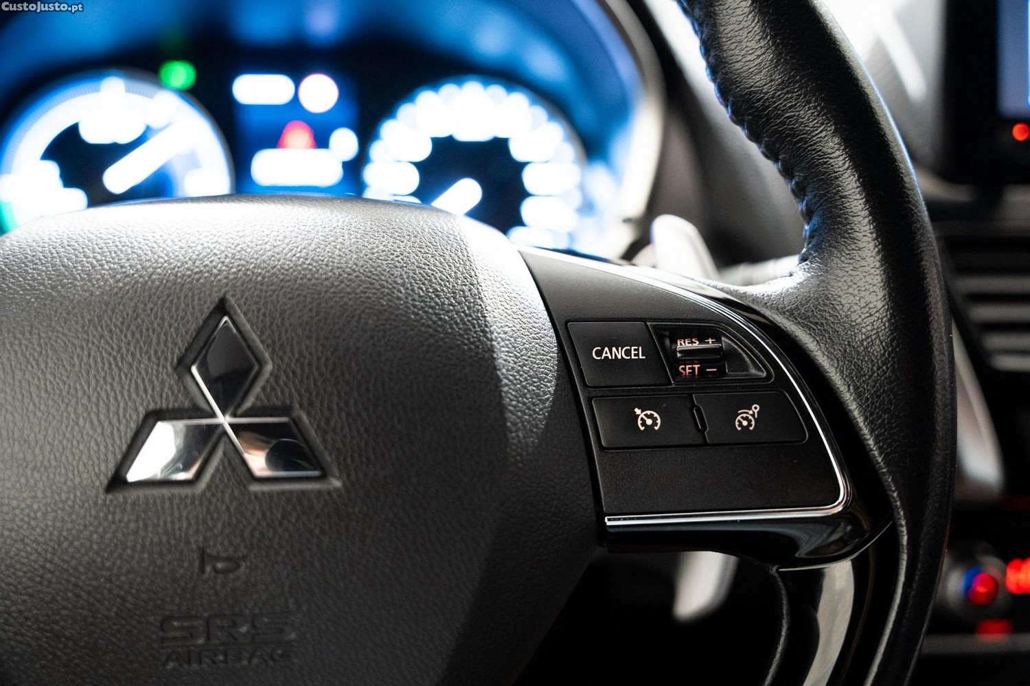Mitsubishi Eclipse Cross 2.4 PHEV eMotion — fotografia 14