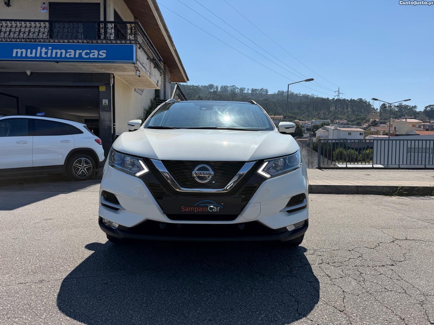 Nissan Qashqai 1.3 DIG-T N-Connecta J18 Led — fotografia 26