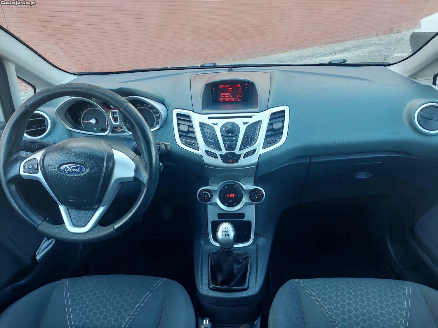 Ford Fiesta Titanium — fotografia 3