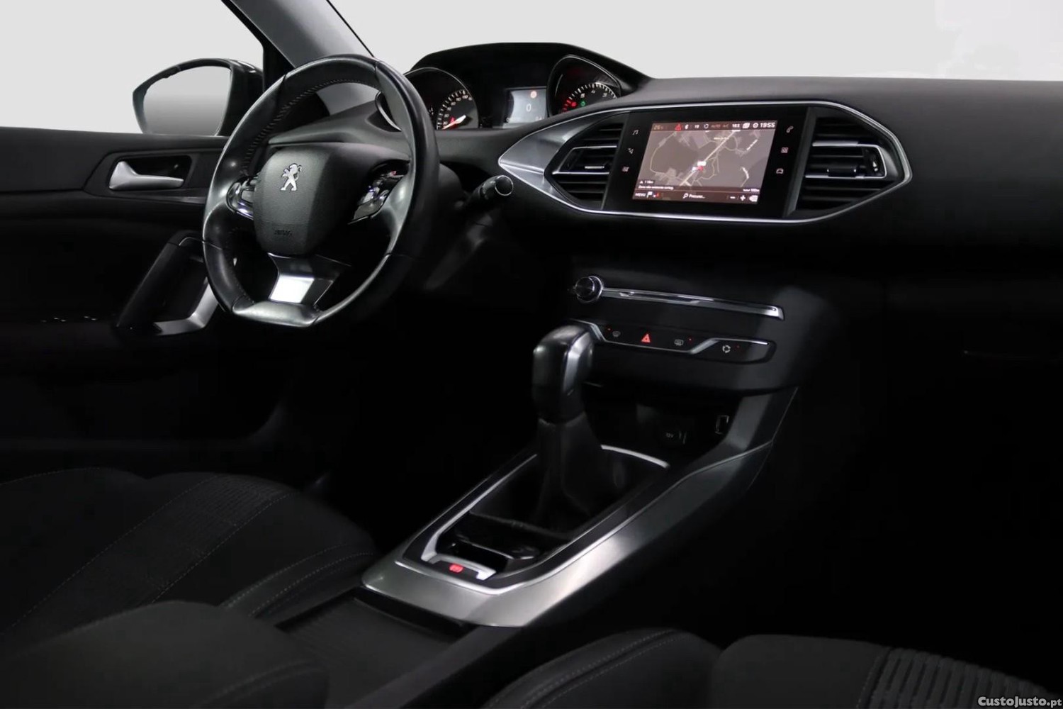 Peugeot 308 1.2 PureTech Allure — fotografia 10