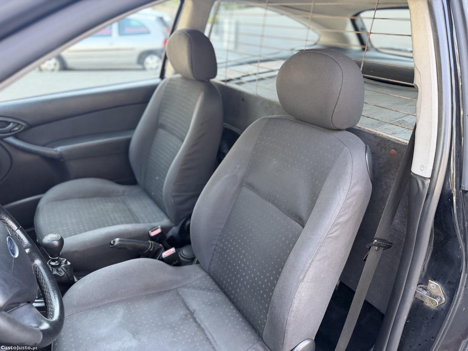 Ford Focus Van 1.8tddi — fotografia 3