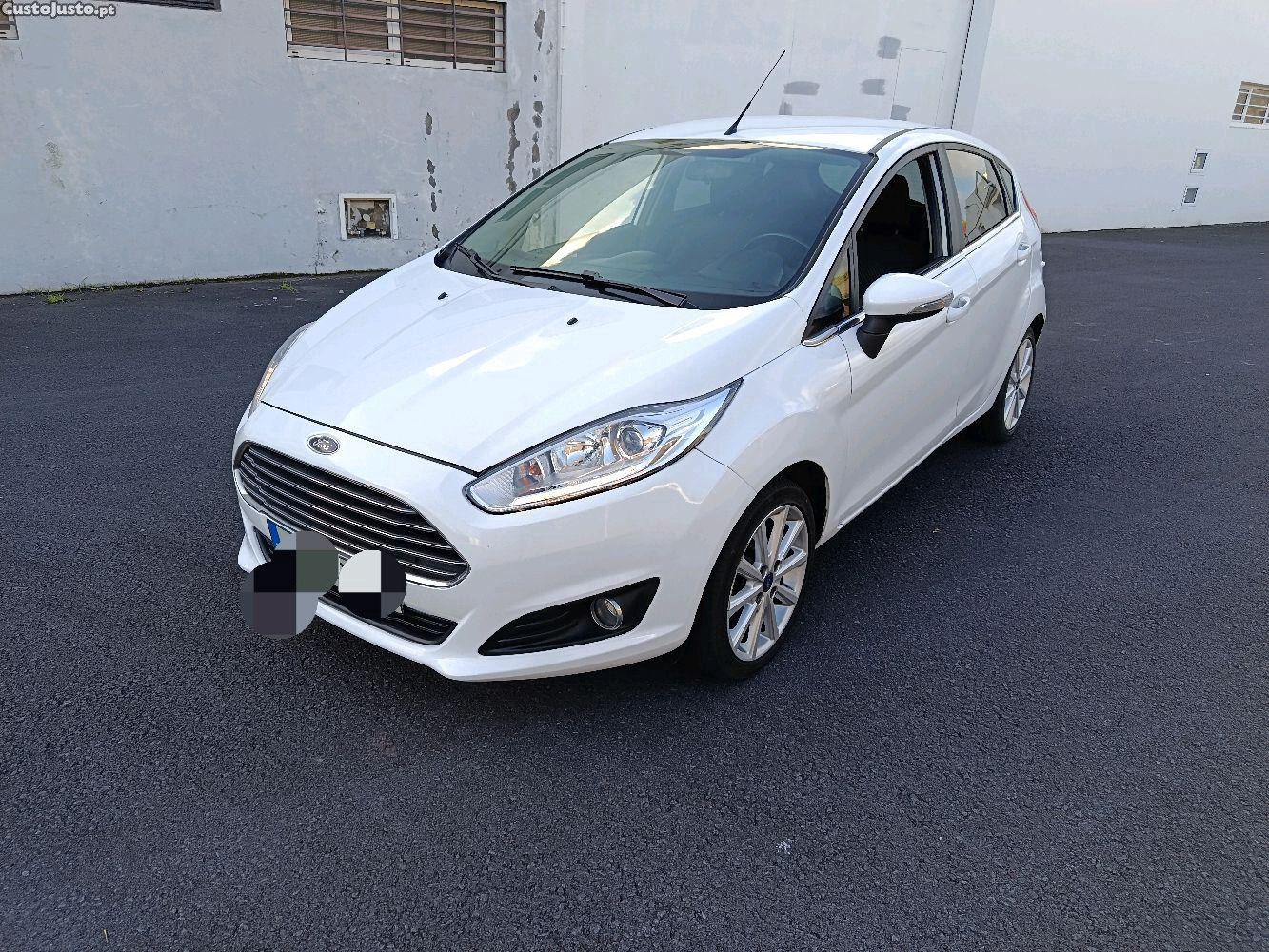 Ford Fiesta 1.5 — fotografia 9