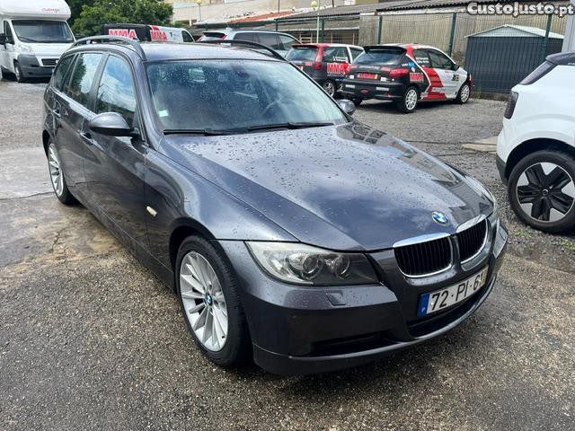 BMW 320 D TOURING — fotografia 13