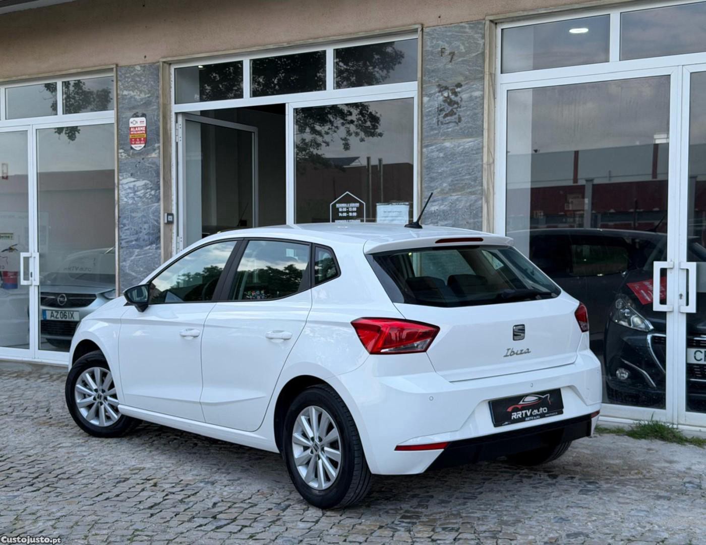 SEAT Ibiza 1.0 TSI Reference — fotografia 14