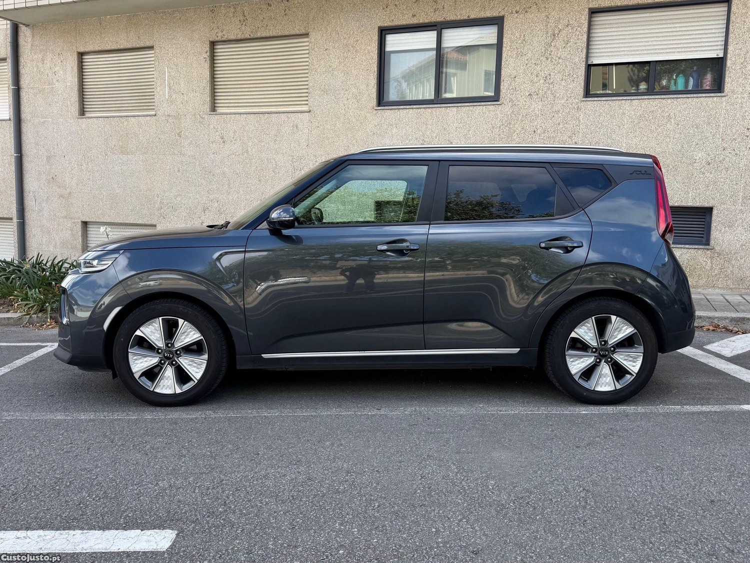 Kia Soul E- 64Kwh — fotografia 6