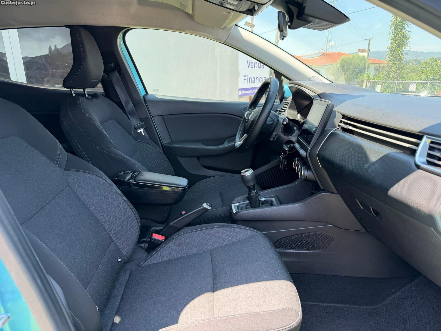 Renault Clio 1.0 TCe Exclusive — fotografia 5