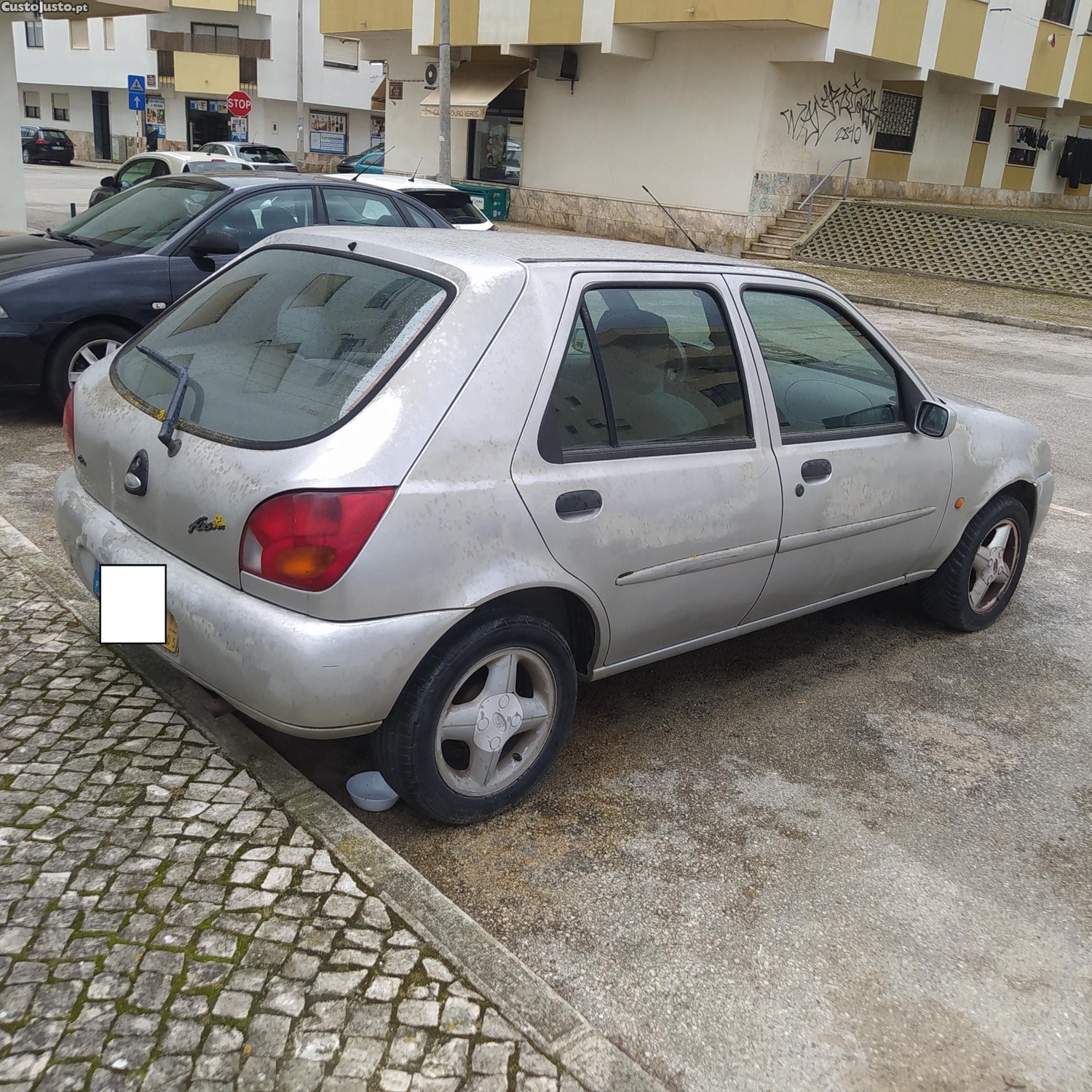 Ford Fiesta Ghia — fotografia 5