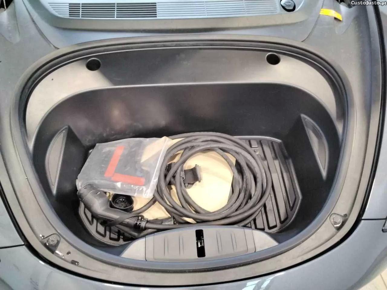 Tesla Model 3 Standard rwd plus — fotografia 3