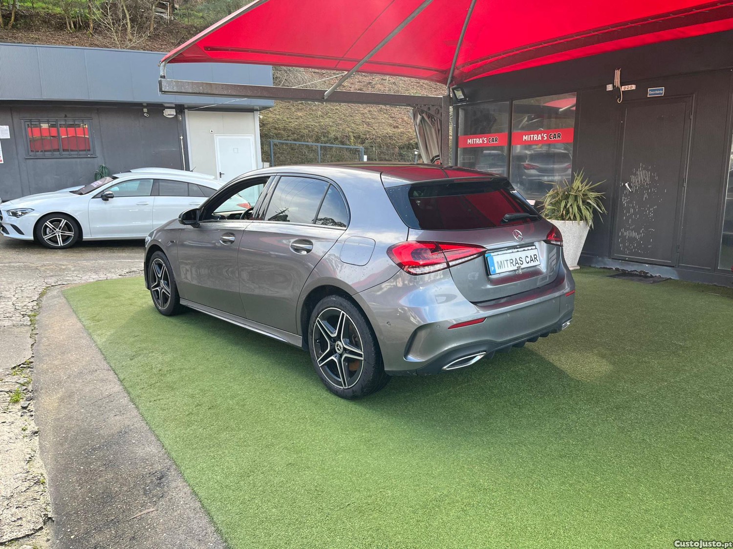 Mercedes-Benz A 250 Hybrid | Full Extras — fotografia 22