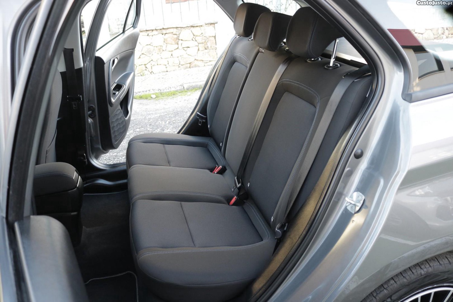 Fiat Tipo Station Wagon 1.3 M-Jet City Life — fotografia 35