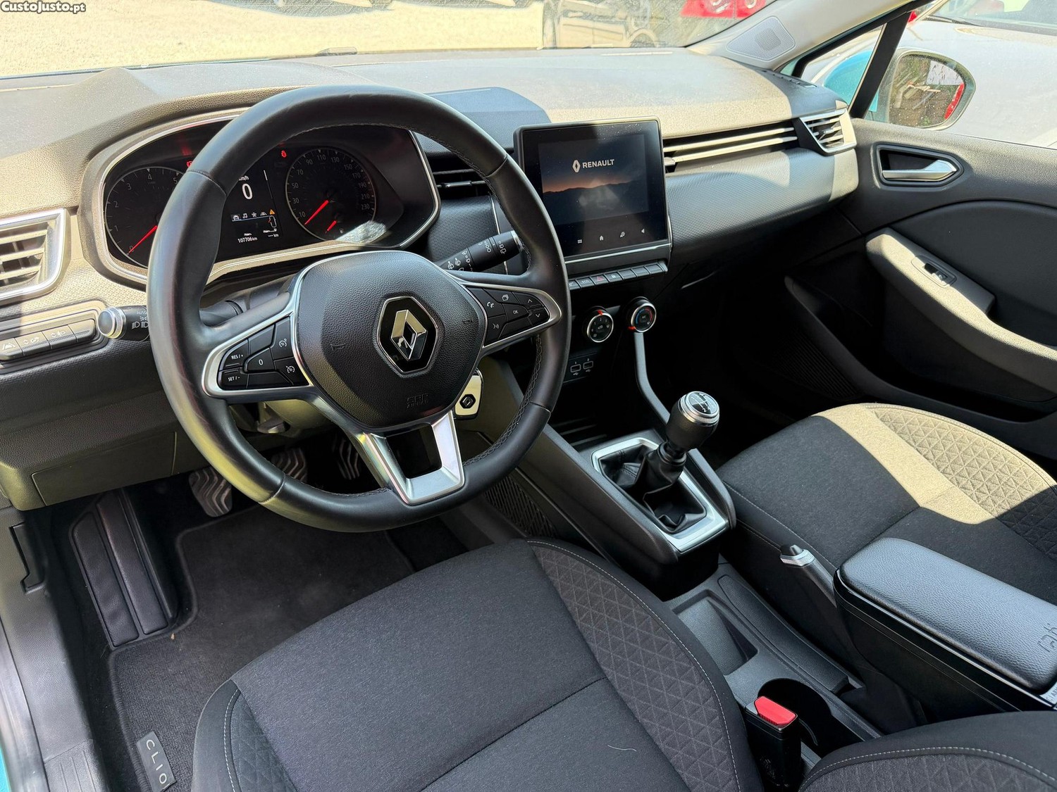 Renault Clio 1.0 TCe Exclusive — fotografia 21