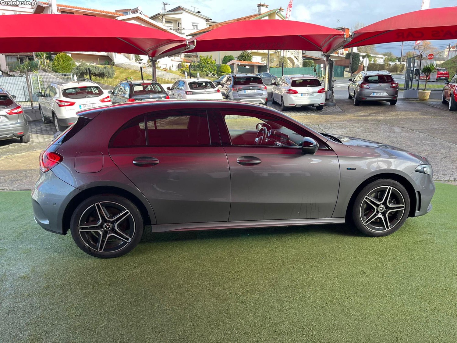 Mercedes-Benz A 250 Hybrid | Full Extras — fotografia 18