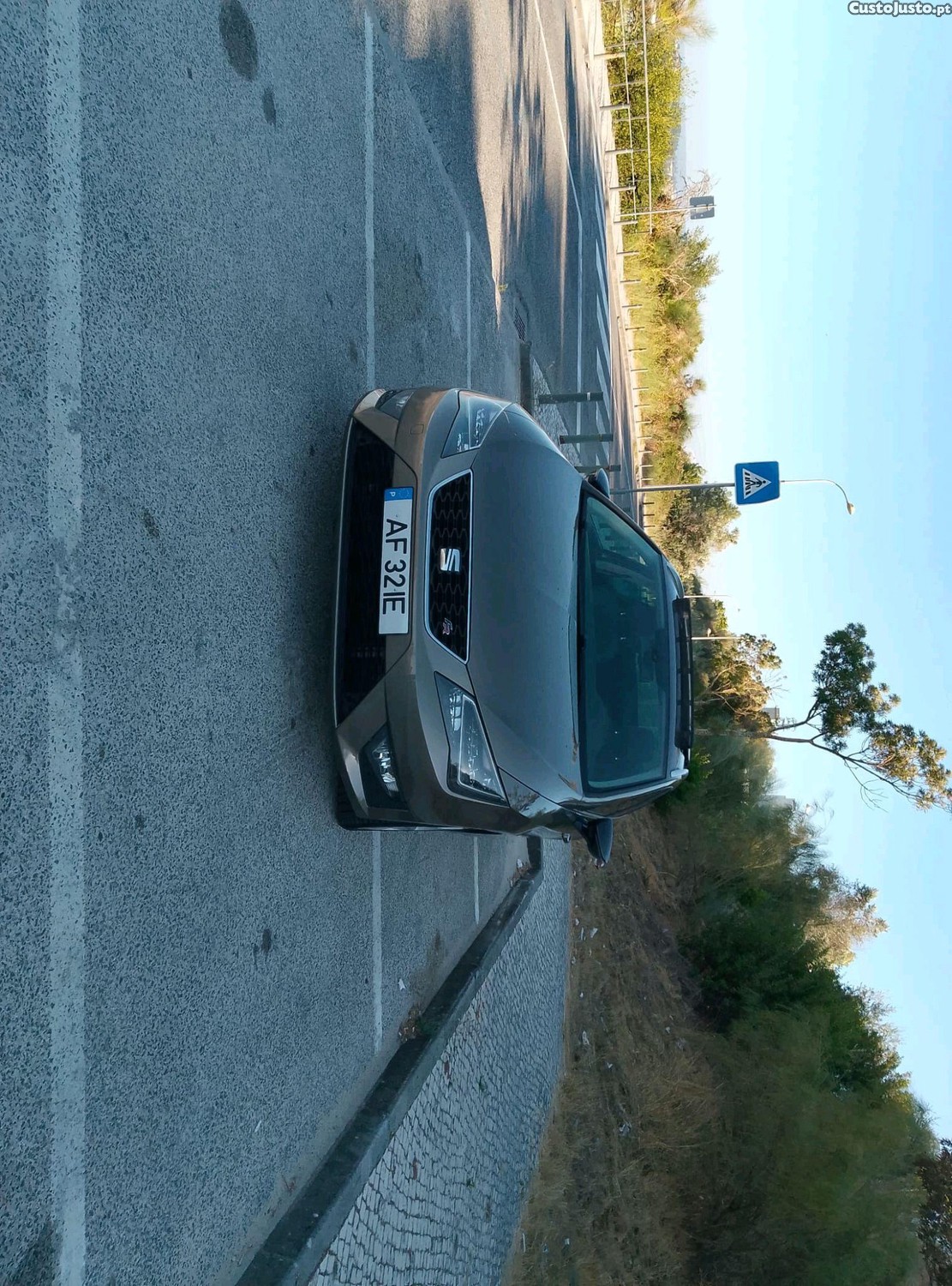 SEAT Leon 2.0 TDI FR 184cv — fotografia 7