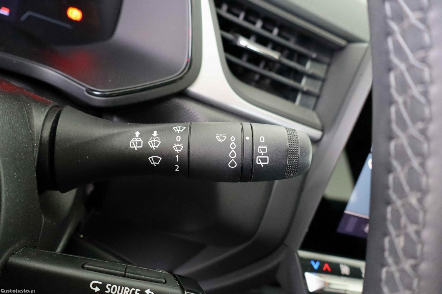 Renault Captur 1.0 TCe Evolution Bi-Fuel — fotografia 13