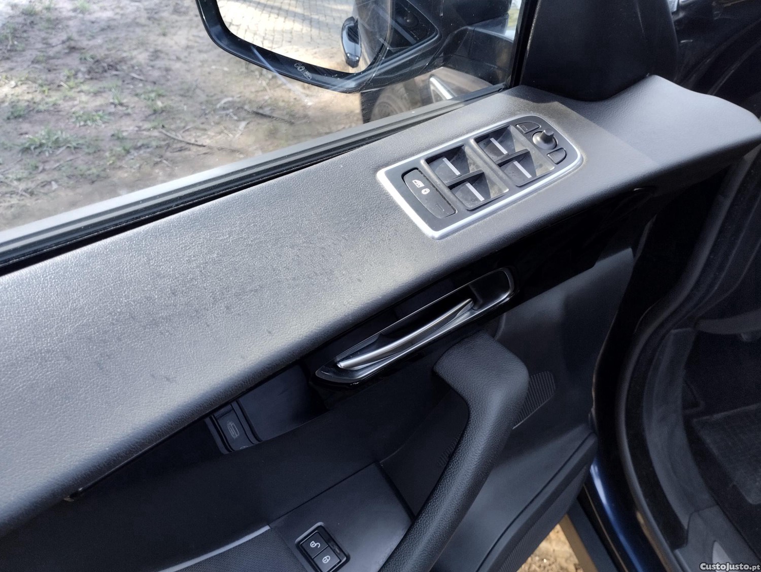 Jaguar F-Pace 2.0 i 4D Prestige - CX. Manual - GPS - Camara Marcha Tras - Classe 1 Portagens - DISTRIBUIÇAO NOVA — fotografia 15