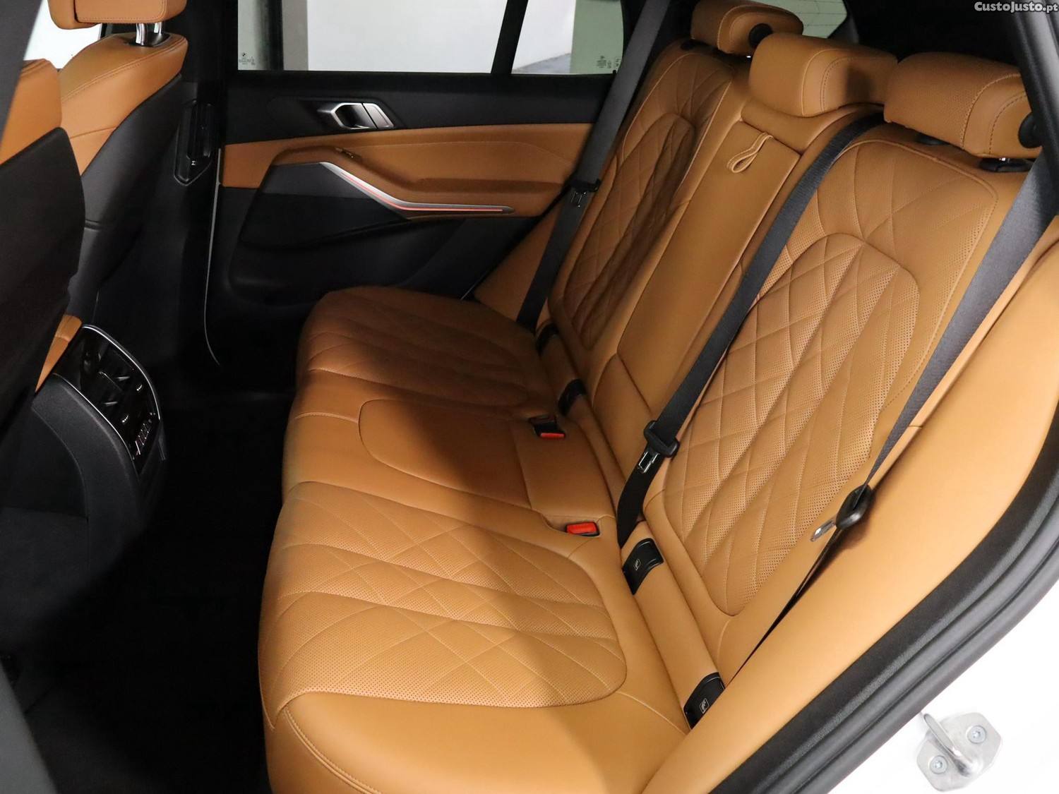 BMW X5 45 e xDrive — fotografia 20
