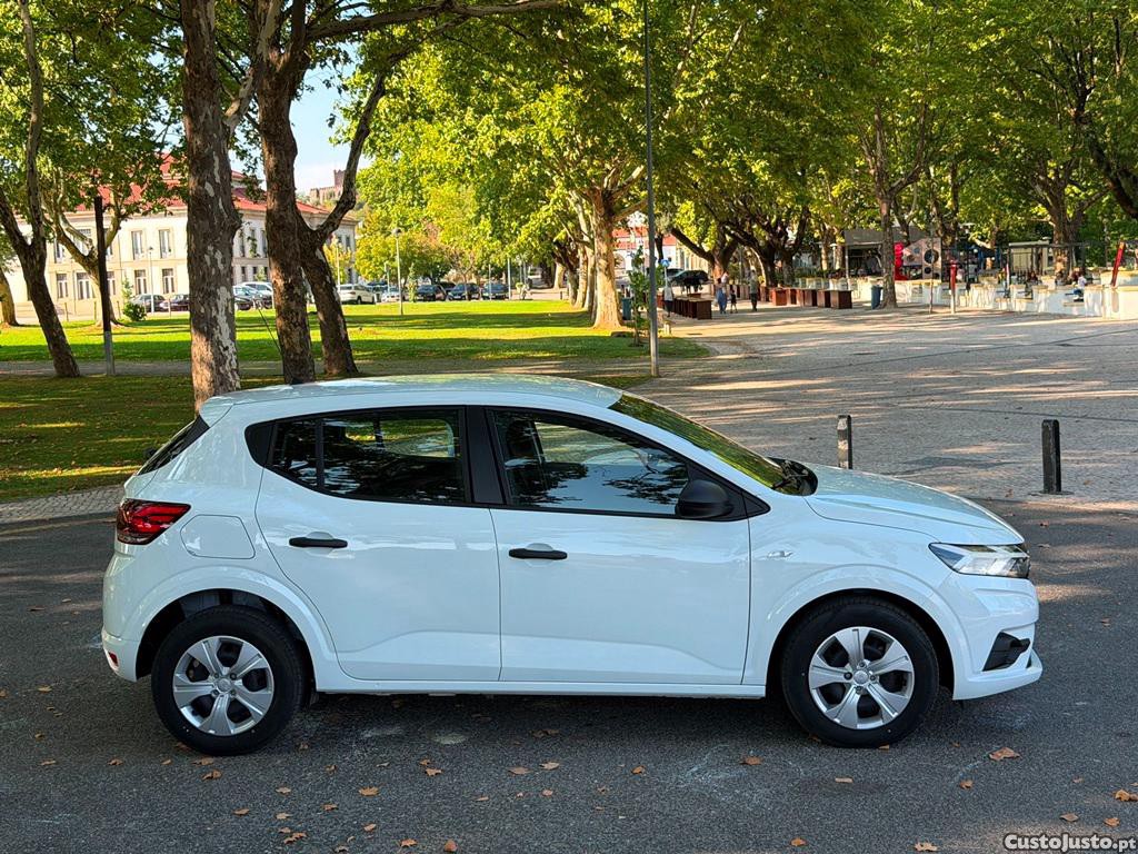 Dacia Sandero 1.0 SCe Access Nacional (6.000 KMS) — fotografia 8