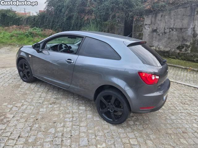 SEAT Ibiza 1.2 tdi Sport Coupe — fotografia 7