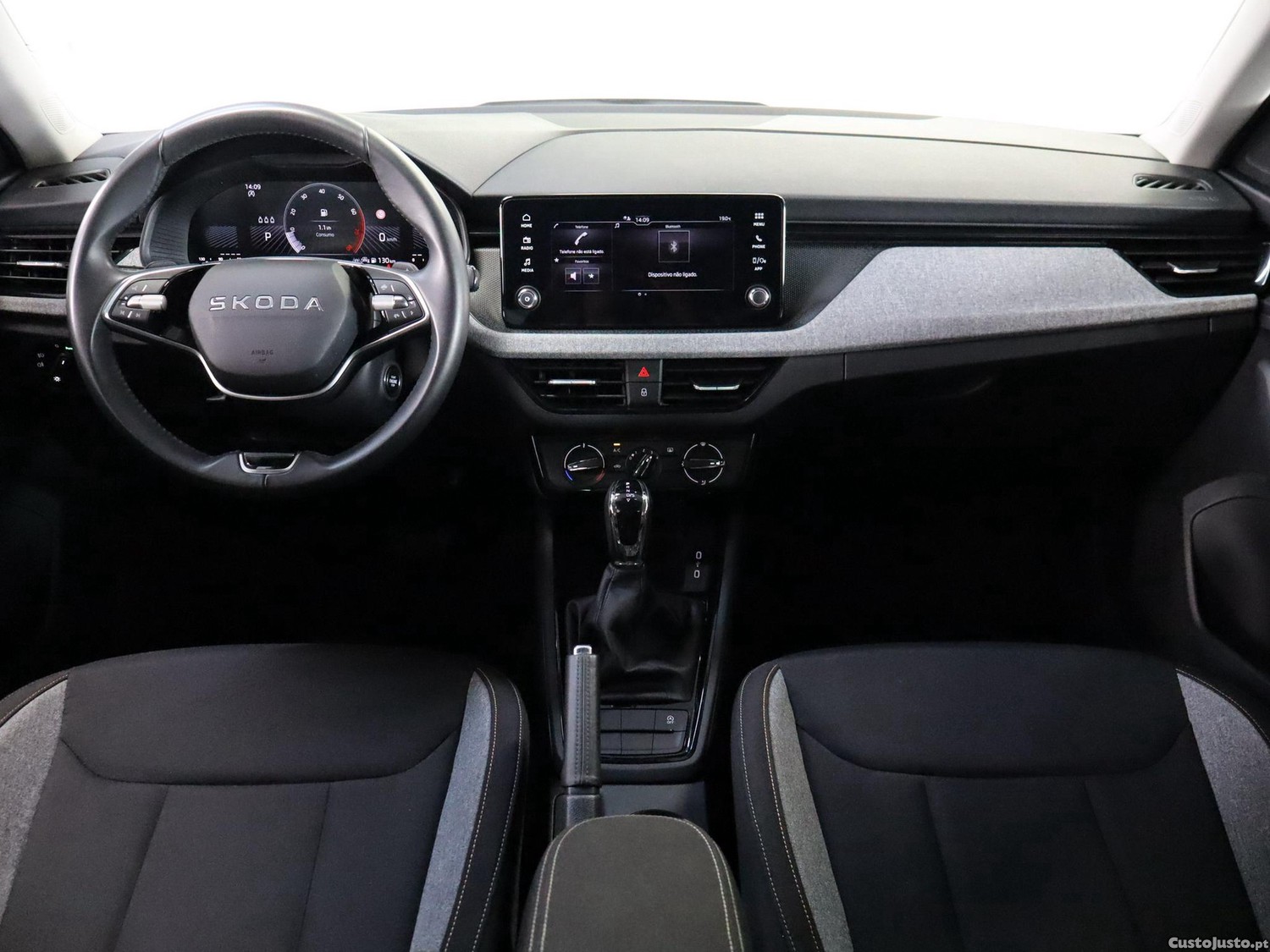 Skoda Kamiq 1.0 TSI Selection DSG — fotografia 12