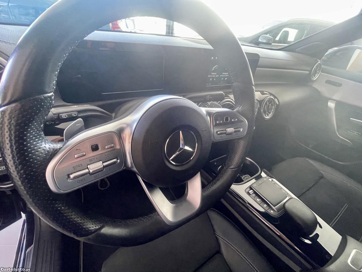 Mercedes-Benz A 250 e 8G-DCT AMG Line — fotografia 5