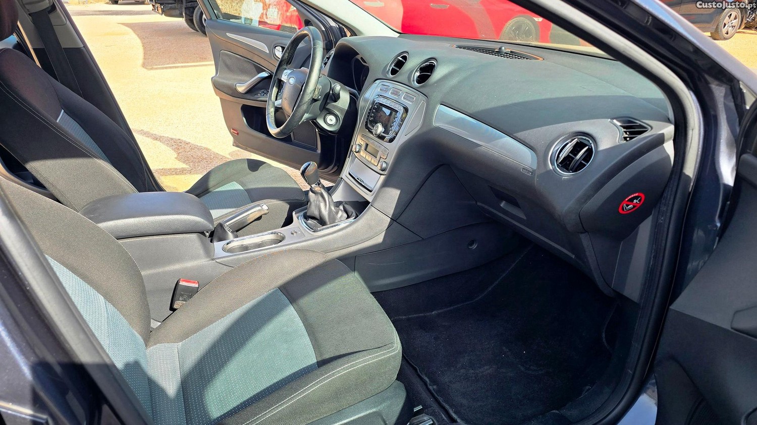 Ford Mondeo SW 1.8 TDCi Titanium ECOnetic — fotografia 5