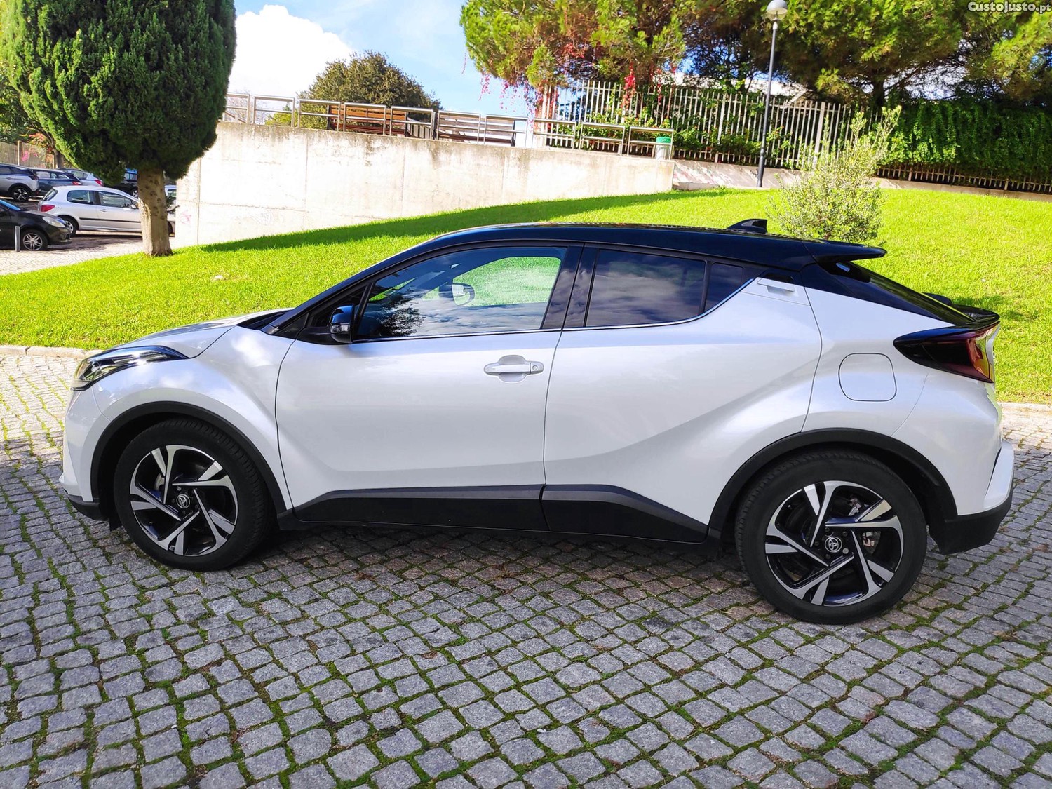 Toyota C-HR 1.8 Hybrid Square Collection — fotografia 4