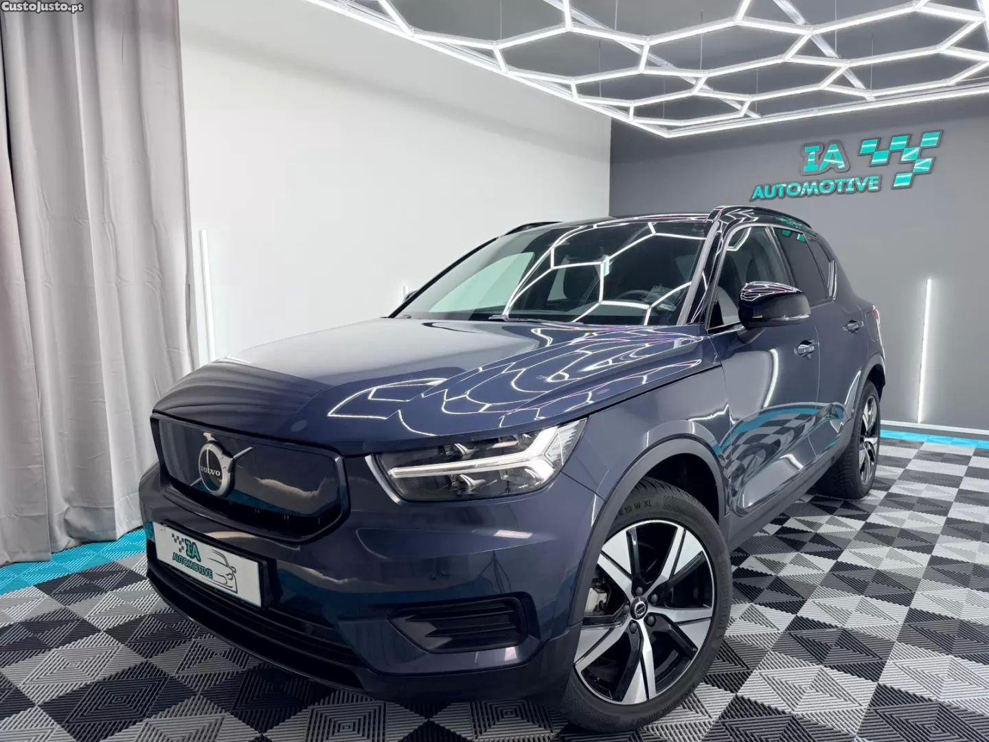 Volvo XC 40 Recharge plus — fotografia 21