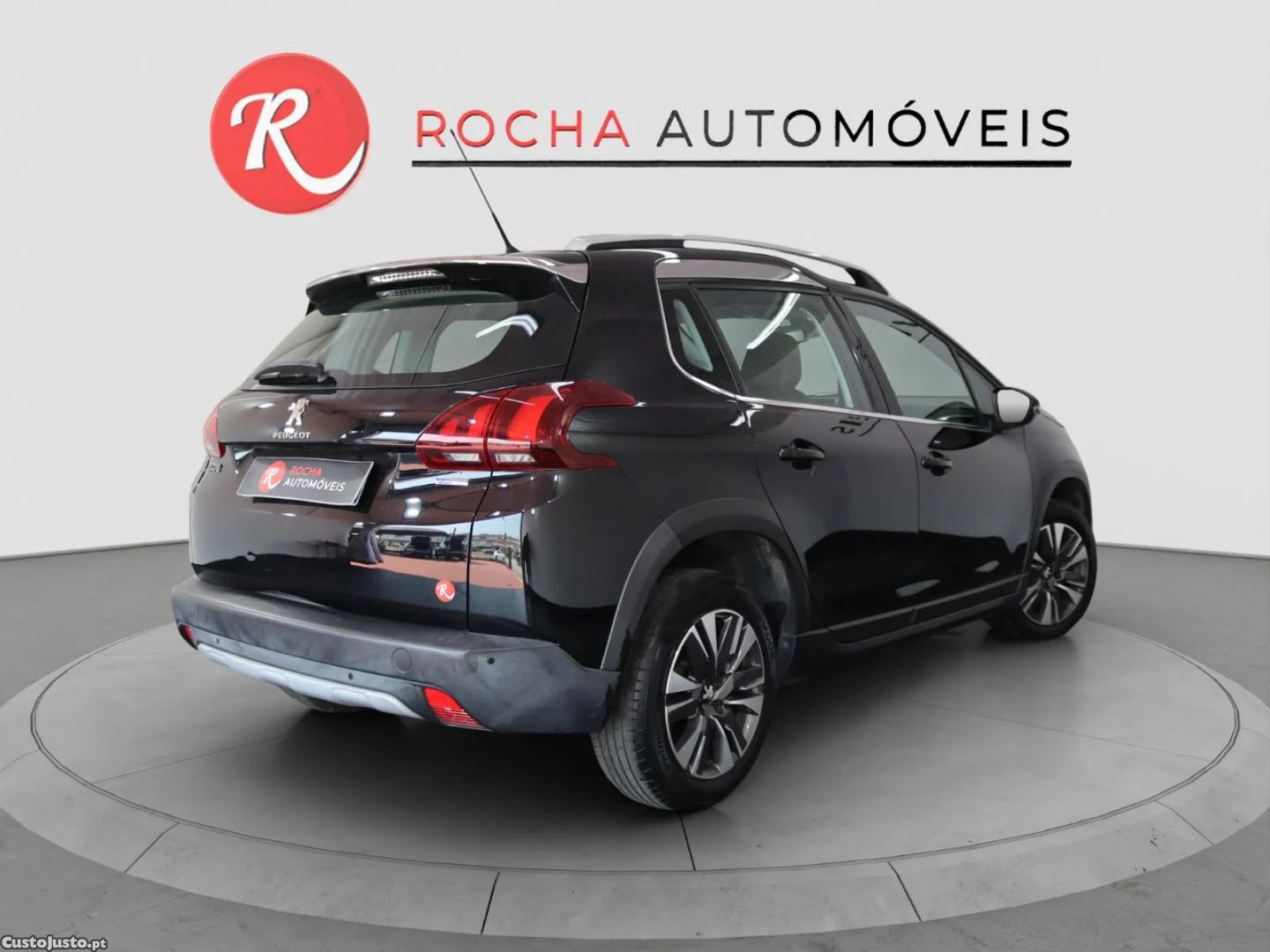 Peugeot 2008 1.2 PureTech Allure — fotografia 12