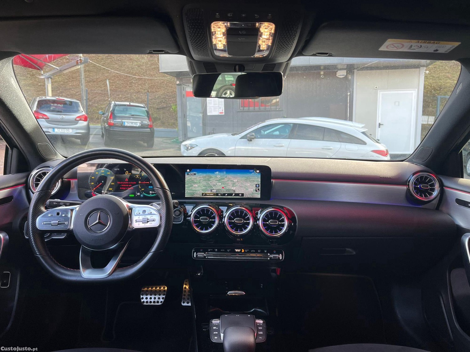 Mercedes-Benz A 250 Hybrid | Full Extras — fotografia 10