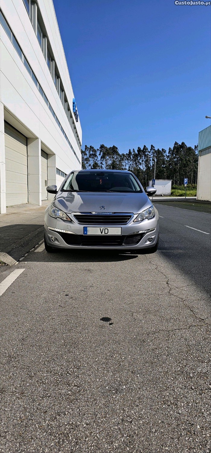Peugeot 308 1.6Bluehdi — fotografia 3