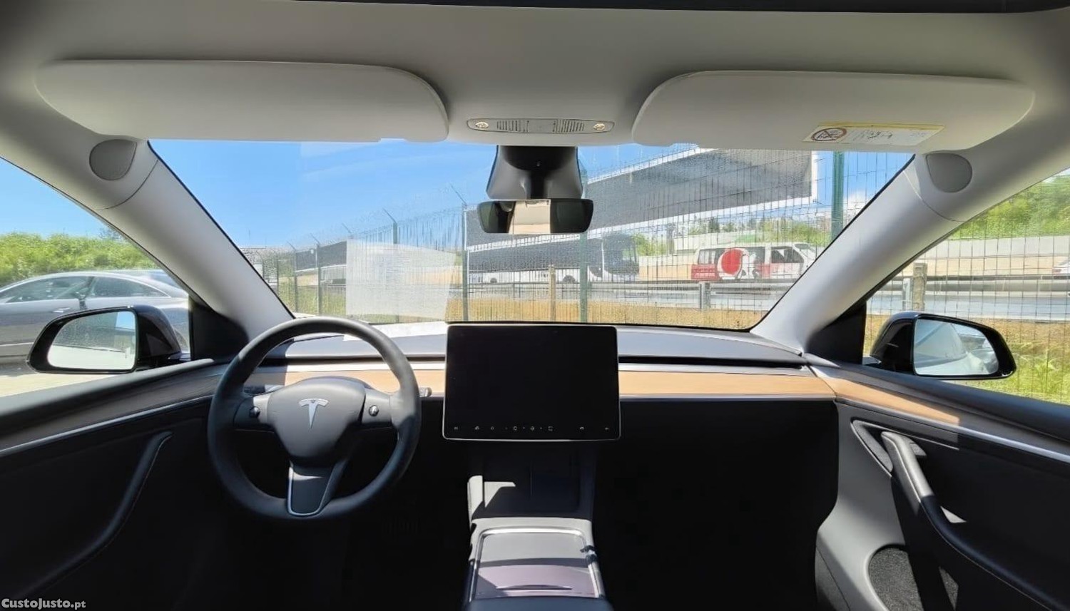 Tesla Model Y Long Range - Dual Motor — fotografia 4