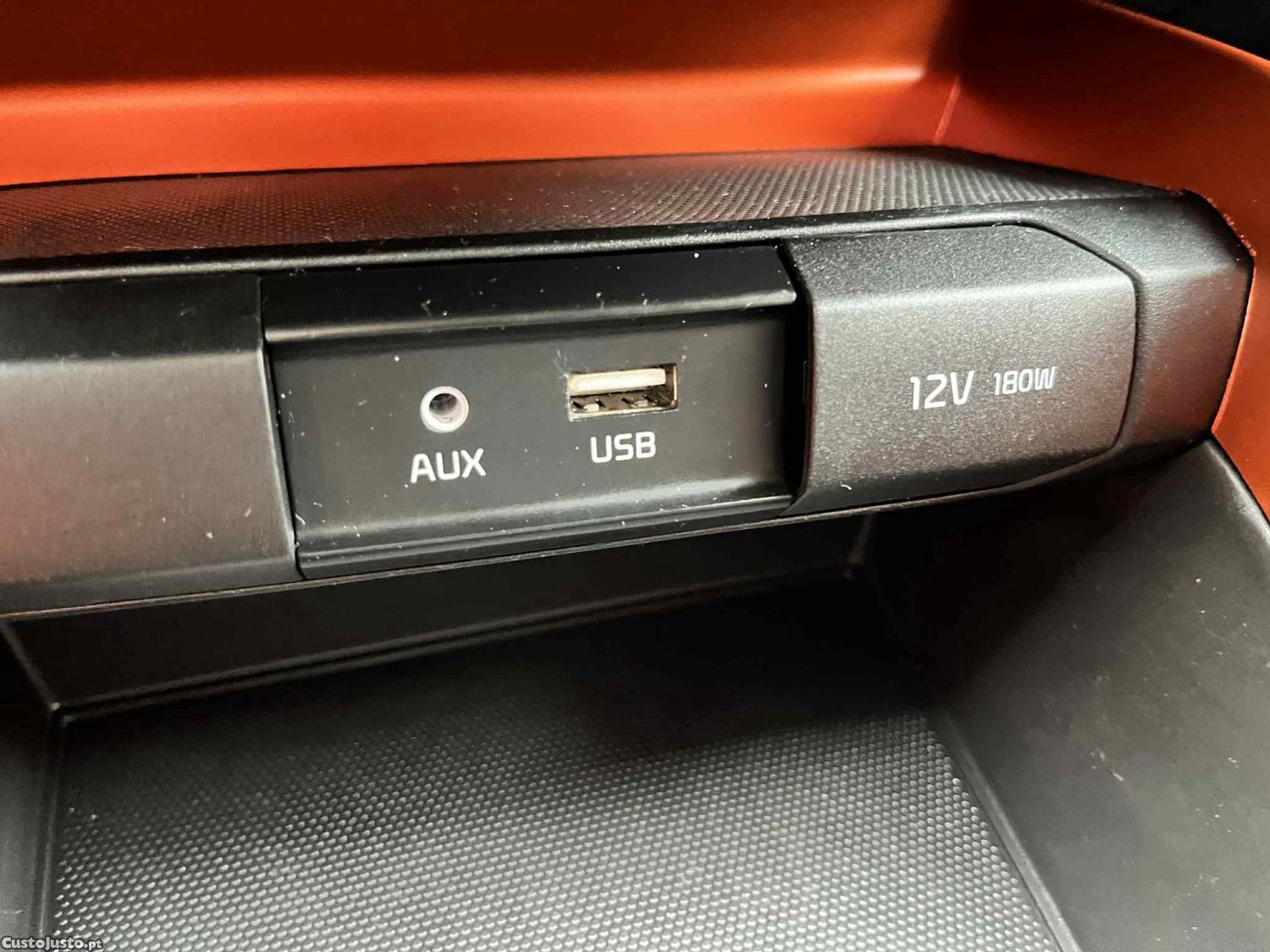 Kia Stonic 1.6 CRDI Vision — fotografia 5