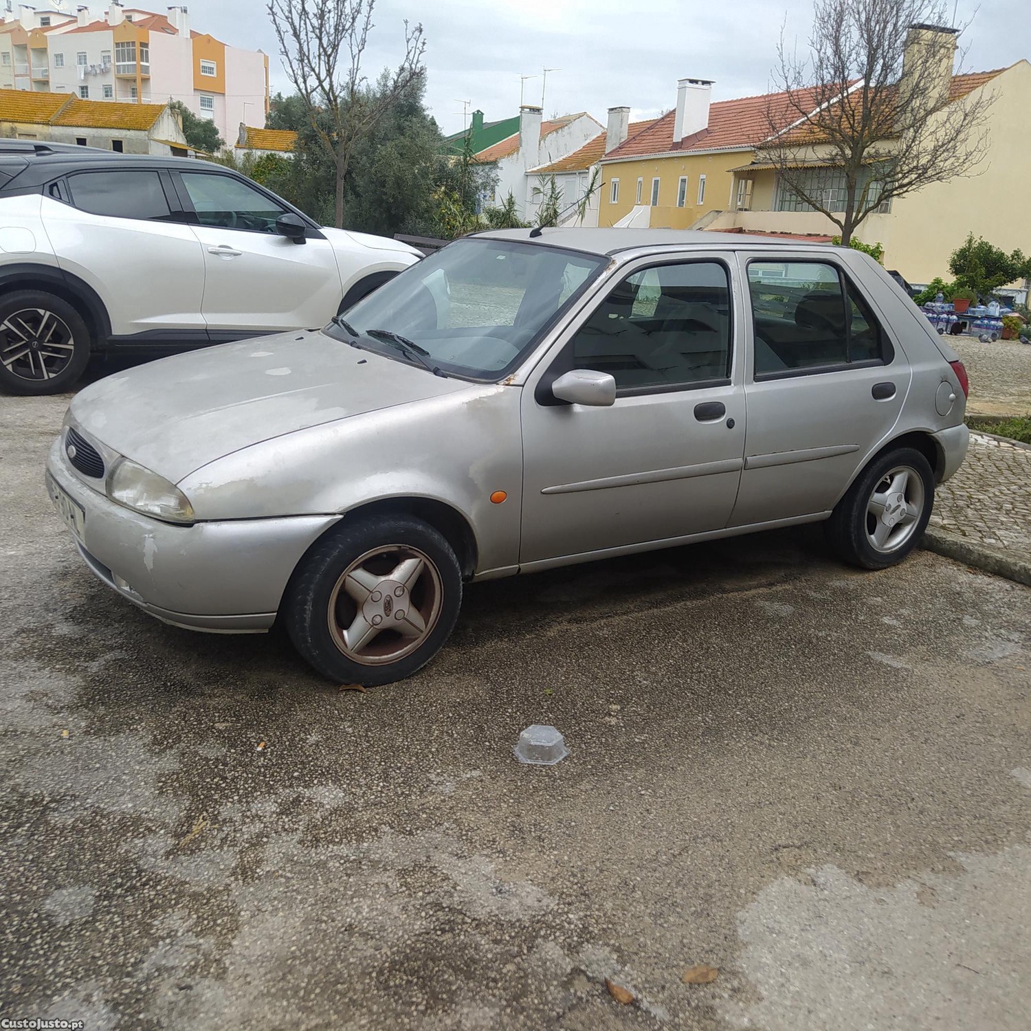 Ford Fiesta Ghia — fotografia 7