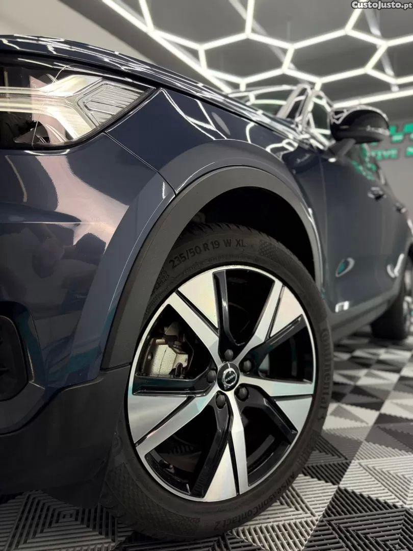 Volvo XC 40 Recharge plus — fotografia 19