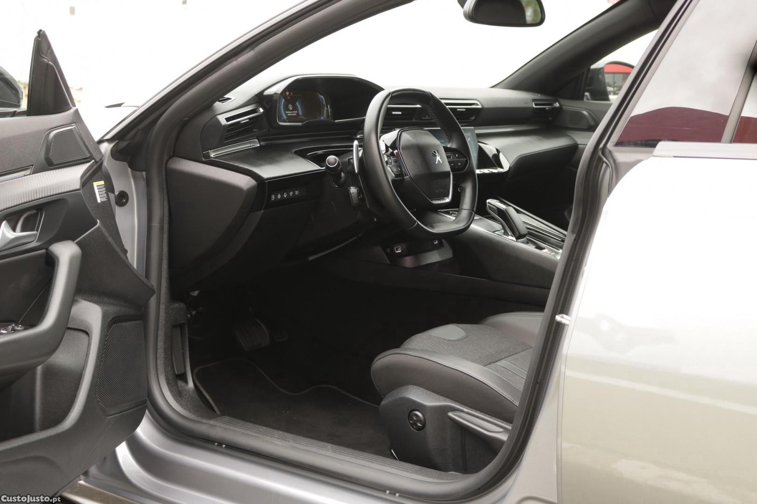 Peugeot 508 SW 1.6 Hybrid Allure Pack e-EAT8 225cv — fotografia 40