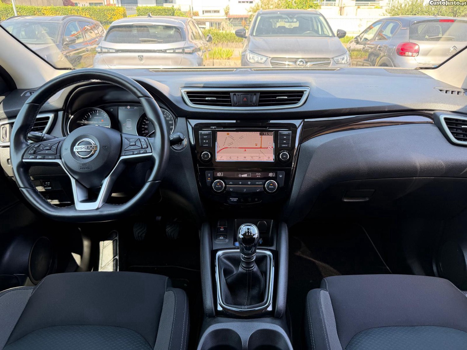 Nissan Qashqai 1.3 DIG-T N-Connecta J18 Led — fotografia 17