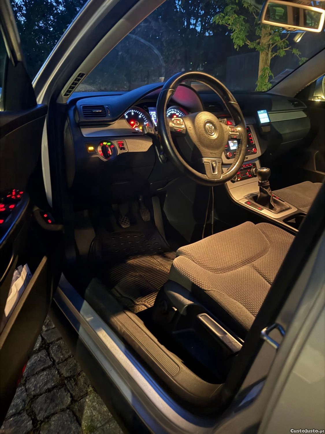 Volkswagen Passat 1.6 TDI BlueMotion Business Edition — fotografia 3