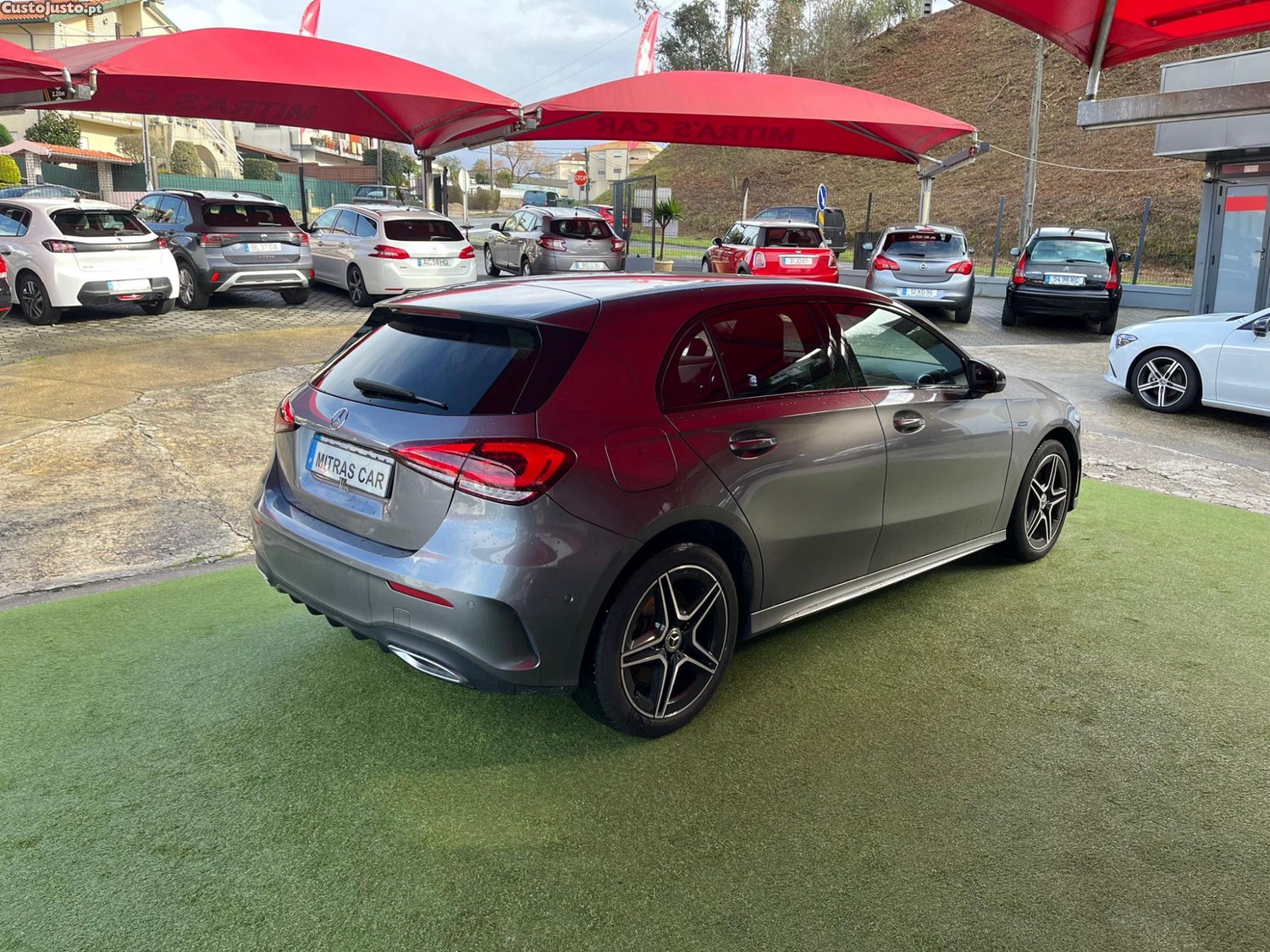 Mercedes-Benz A 250 Hybrid | Full Extras — fotografia 19