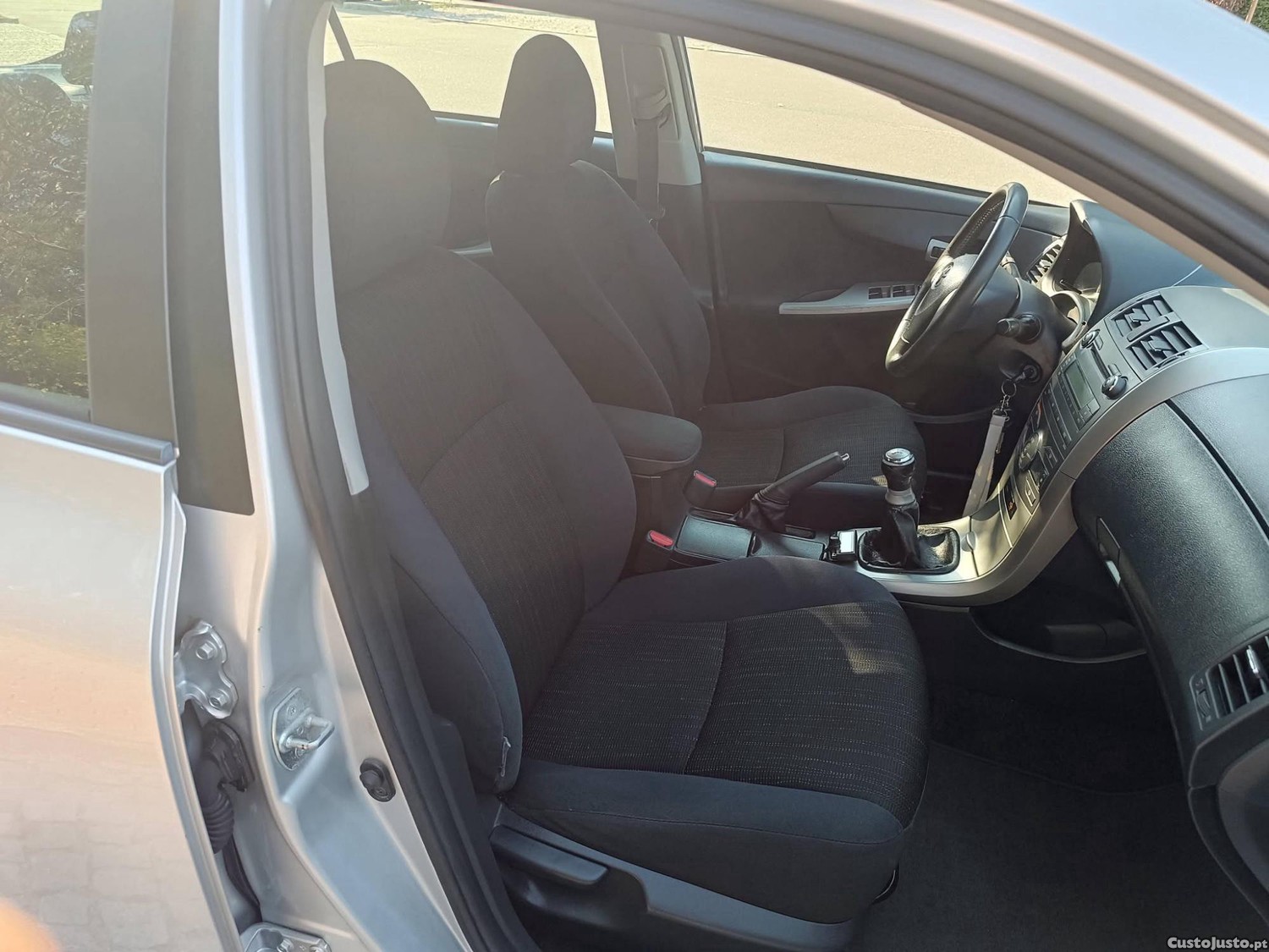 Toyota Corolla 1.4 D-4D — fotografia 9