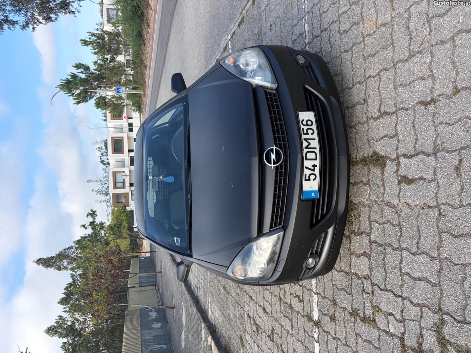 Opel Astra 1.3 — fotografia 3