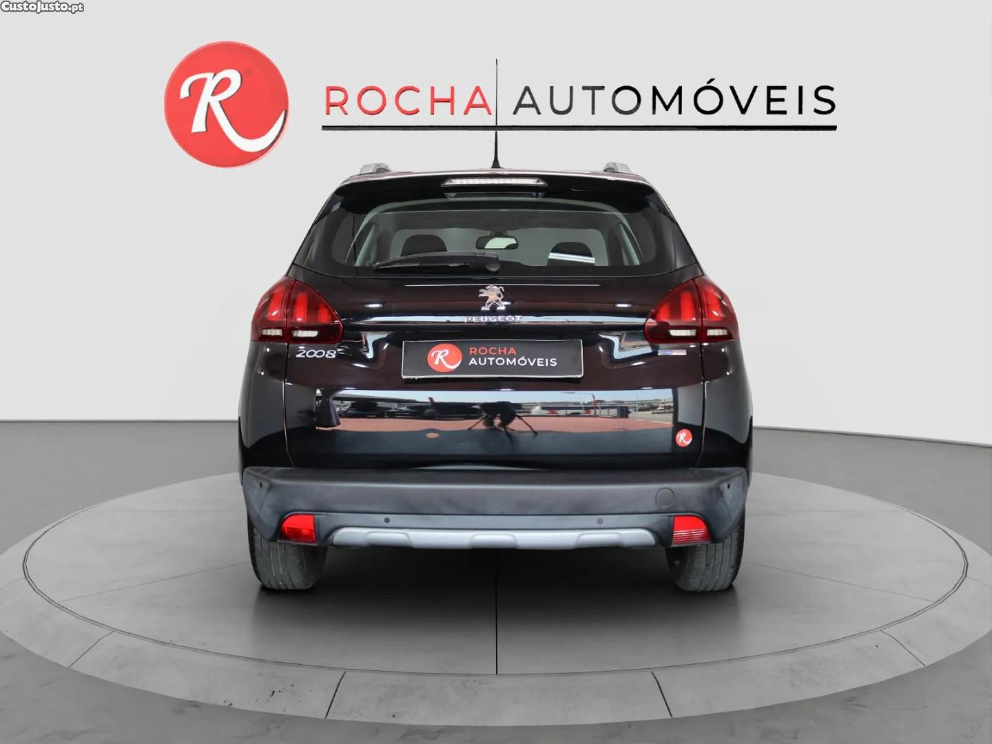 Peugeot 2008 1.2 PureTech Allure — fotografia 11