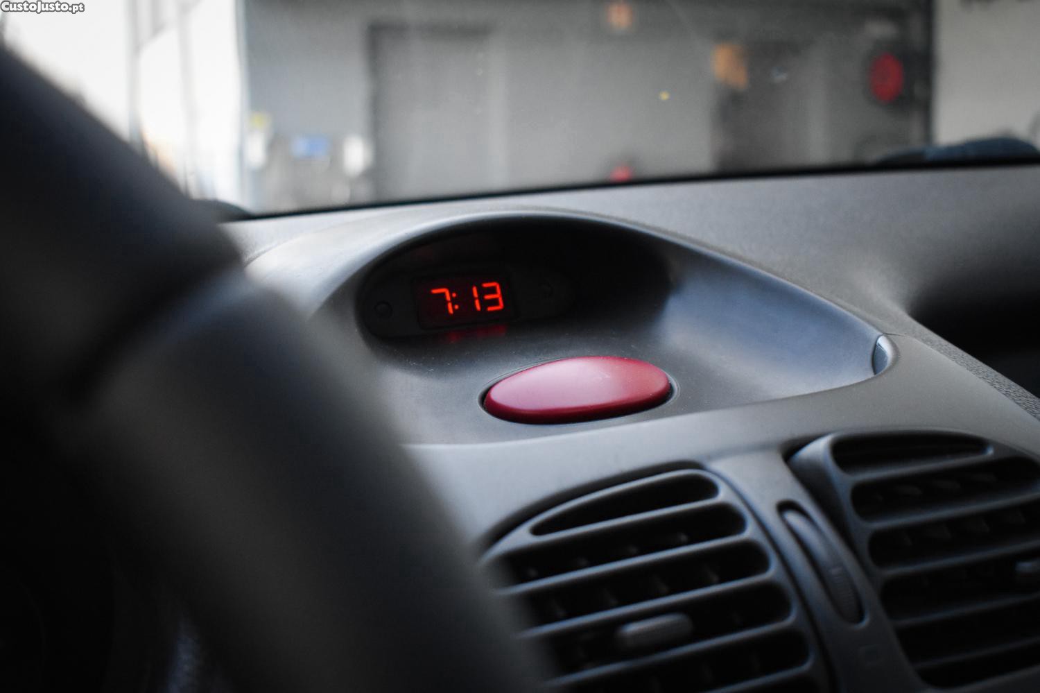 Peugeot 206 1.1 Premium — fotografia 5